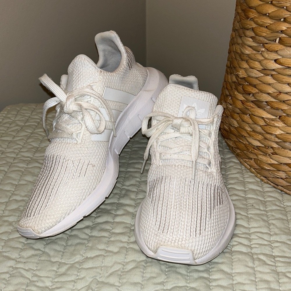 Adidas Swift Run Sneakers
